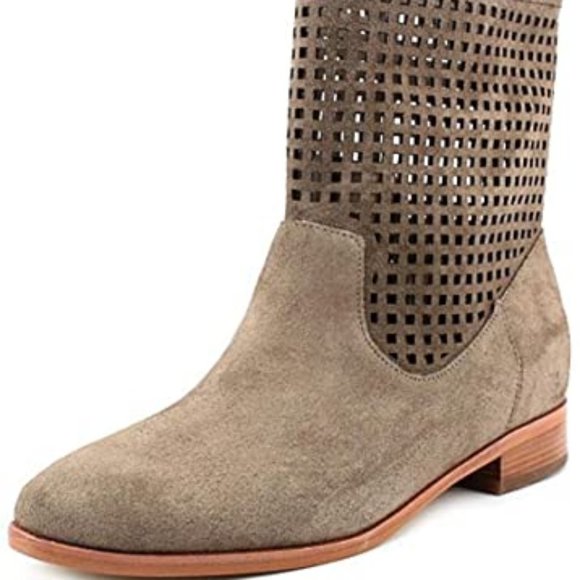 NEW Michael Kors Graham Perforated Shaft Ankle Boot - Picture 1 of 10
